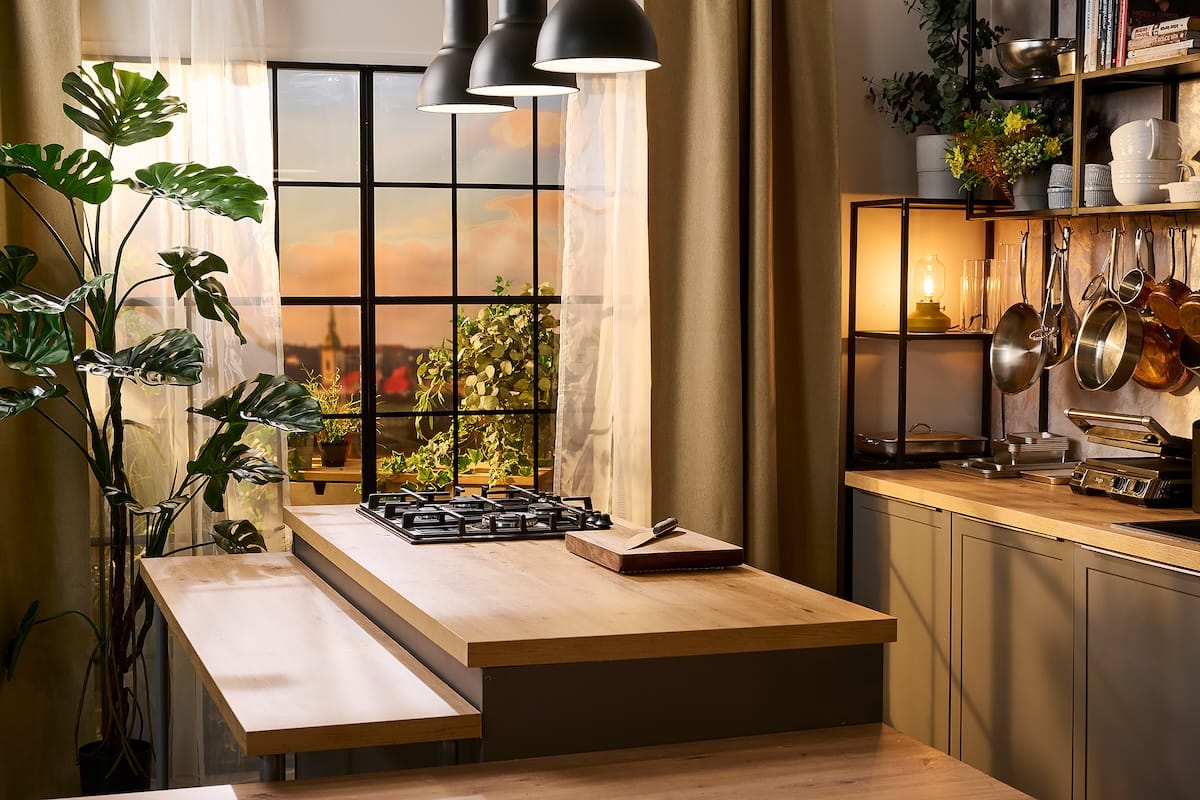 Produkcia food videa v kuchynskom štúdiu Ateliéru 300
